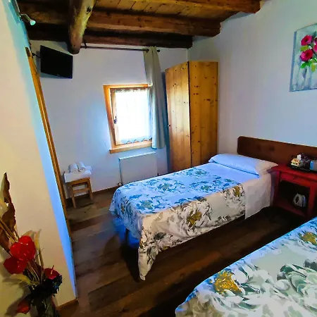 فندق مبيت وإفطار La Tieda - Locazione Turistica Reolon 3*